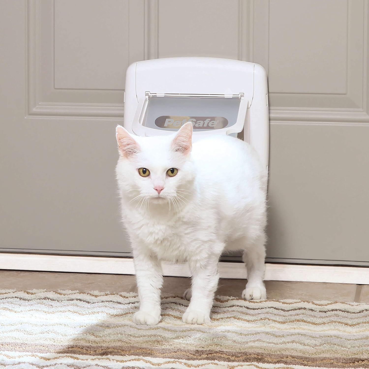 Pet Safe 4 Way Locking Deluxe Cat Flap - White