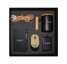 Pet Corner Gift Box - Powerbank 5000MAH, Wireless Mouse, Notebook, Multi-functional charging cable, Coffe Mug