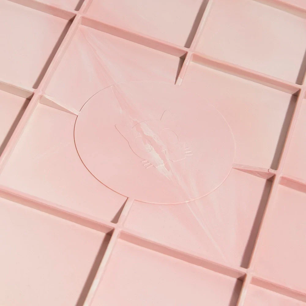 Zee.Cat Light Coral Cat Scratcher