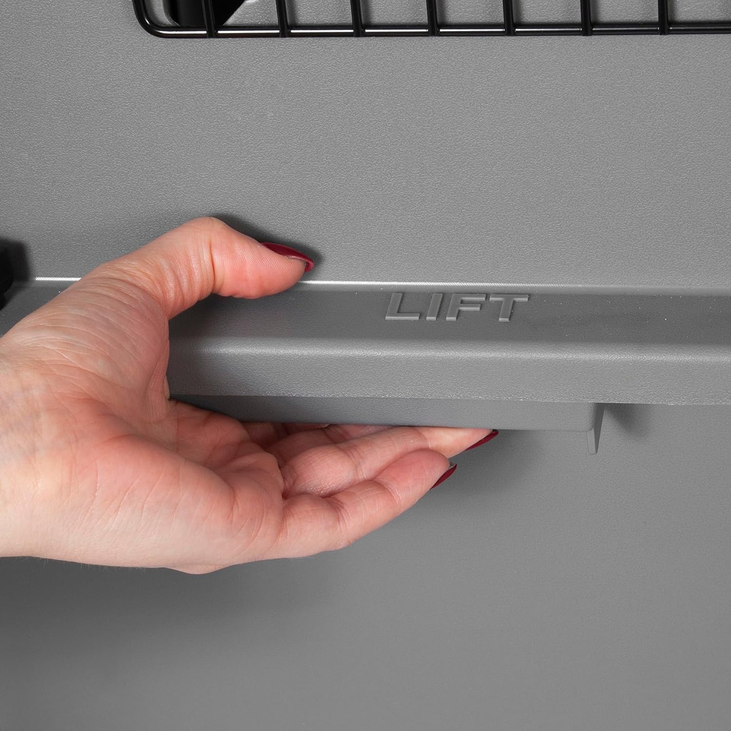 ⚠️ Clearance Item – May have slightly damaged packaging or missing parts. Sold as-is. | Petmate Sky Kennel Vault Door 36Inc 50-70Lbs ~ Gray - Partially Damaged